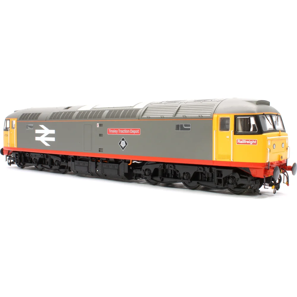 Heljan 4722 — Right Front Three Quarter View by Heljan