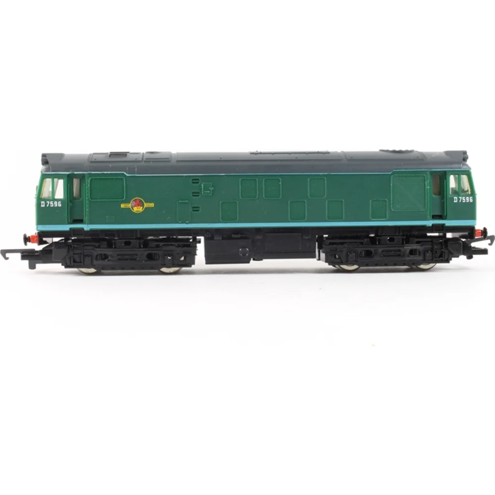 Hornby R072 — Side Elevation Left Direction by Hornby