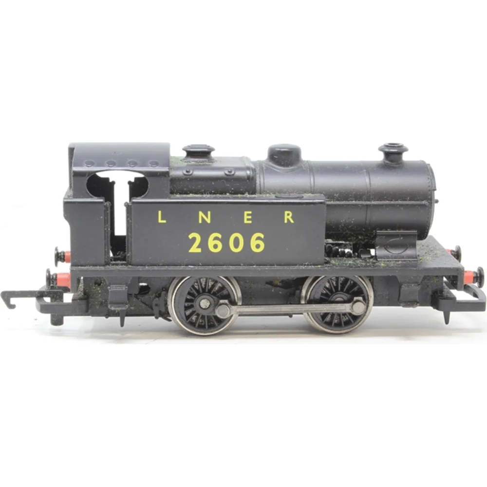 Hornby R1030 — Side Elevation Right Direction by Hornby