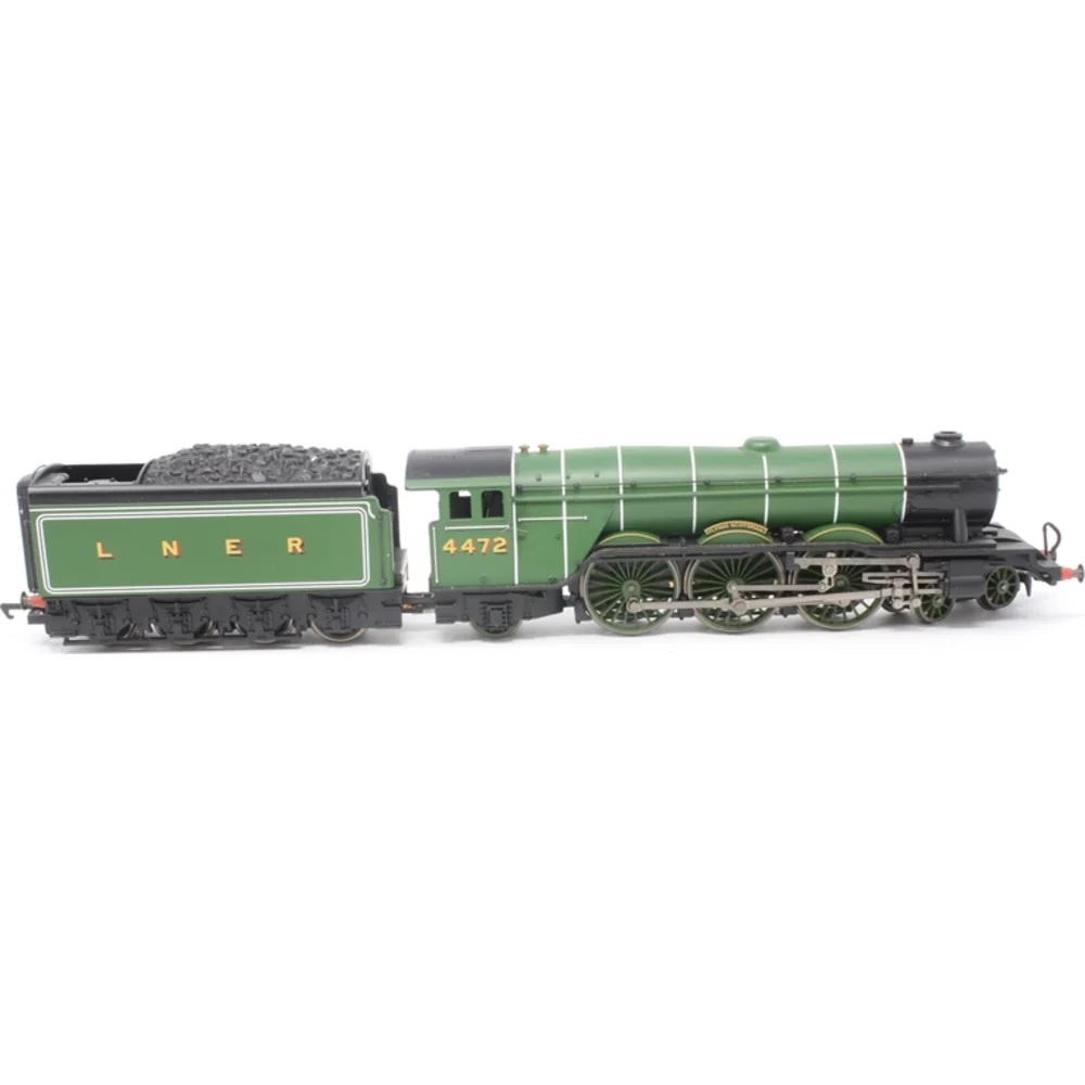 Hornby R1039 — Side Elevation Right Direction by Hornby