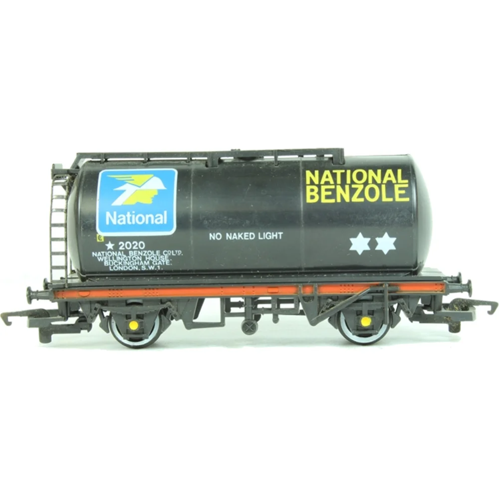 Hornby R111 — Side Elevation Left Direction by Hornby