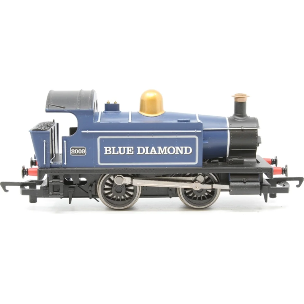 Hornby R1121 — Side Elevation Right Direction by Hornby
