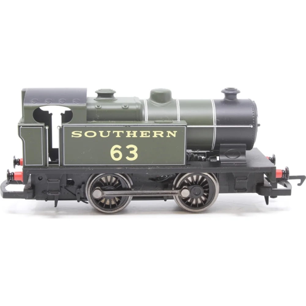 Hornby R1132 — Side Elevation Right Direction by Hornby