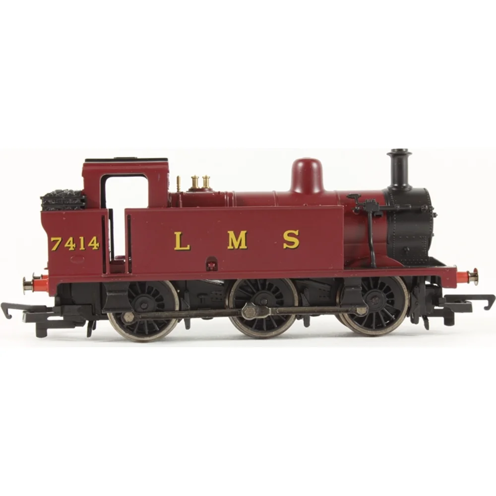 Hornby R1144 — Side Elevation Right Direction by Hornby