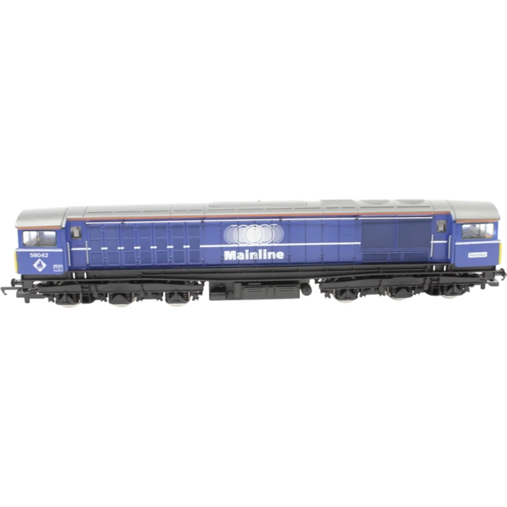 Hornby R2011C — Side Elevation Left Direction by Hornby