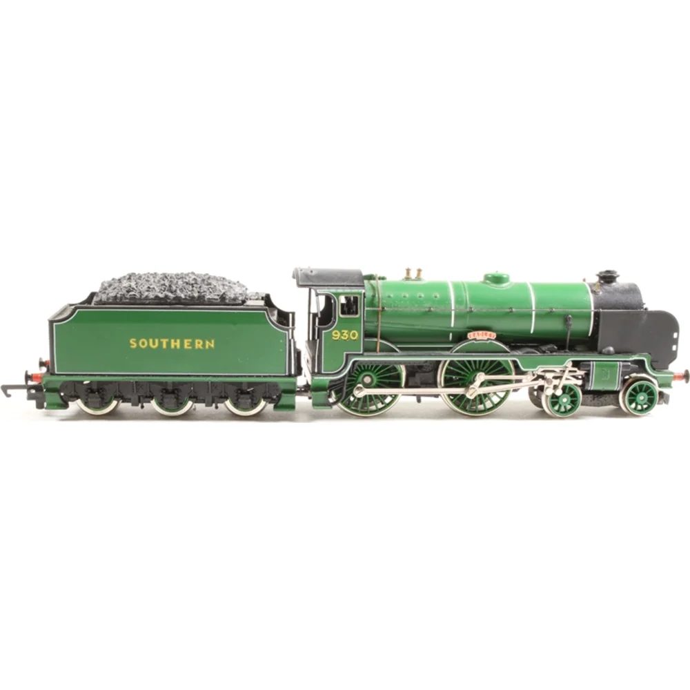 Hornby R2018 — Side Elevation Right Direction by Hornby