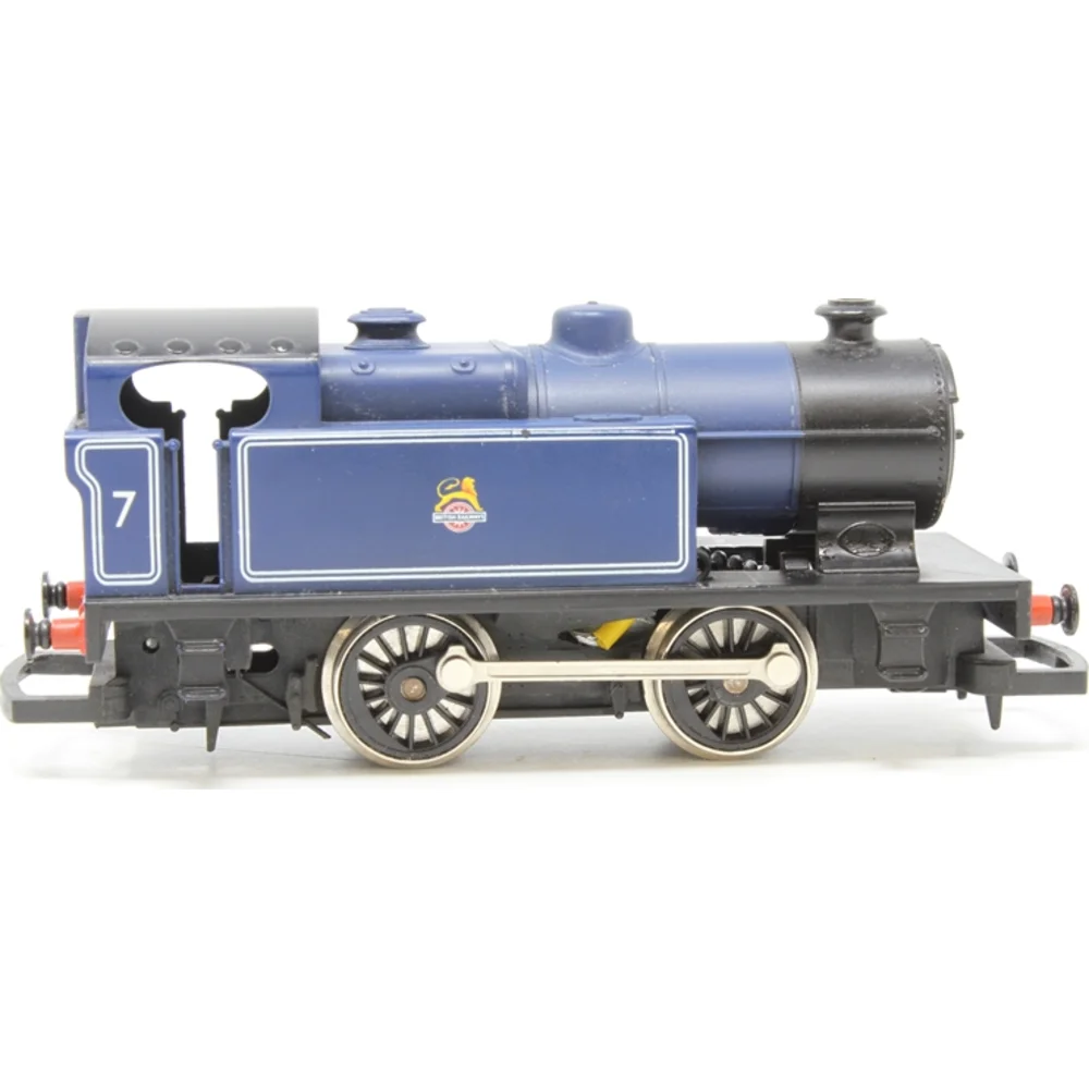 Hornby R2058 — Side Elevation Right Direction by Hornby
