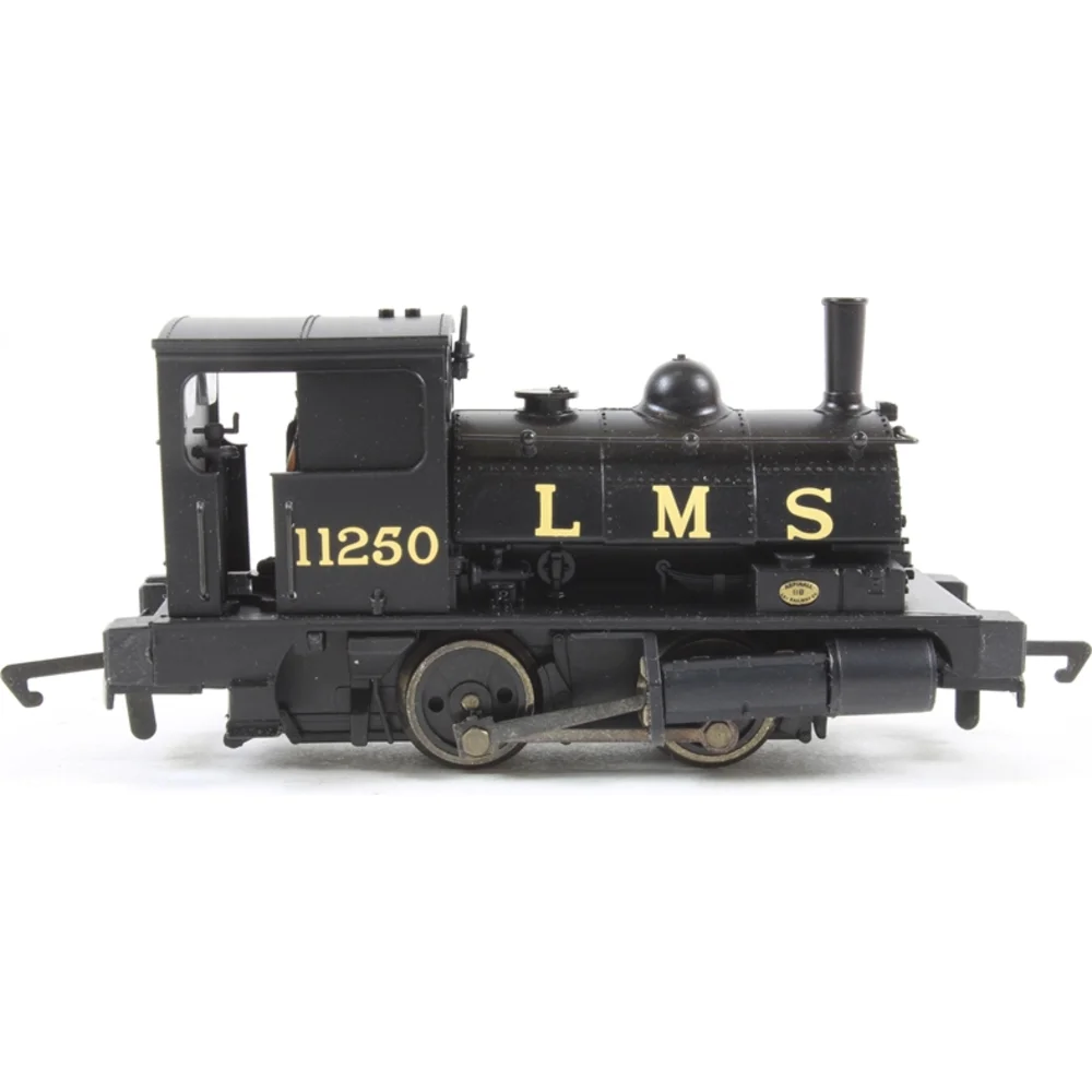 Hornby R2065A — Side Elevation Right Direction by Hornby