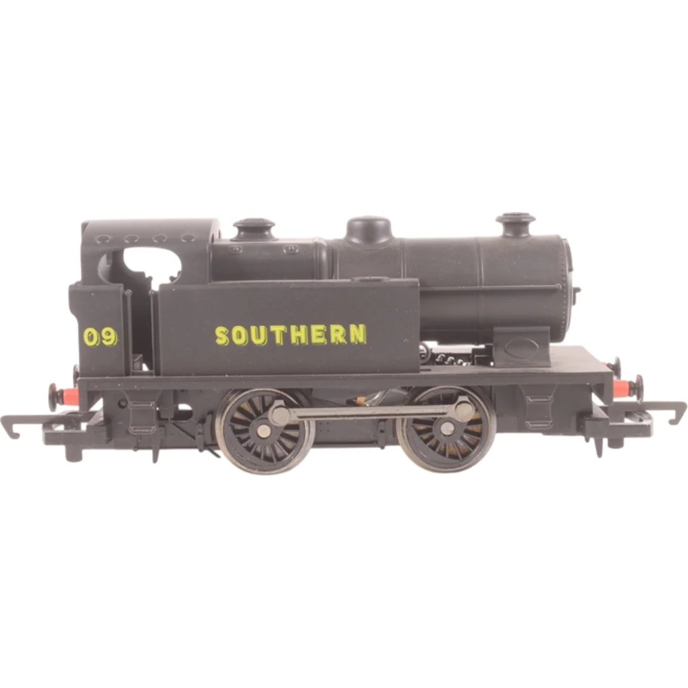 Hornby R2264 — Side Elevation Right Direction by Hornby