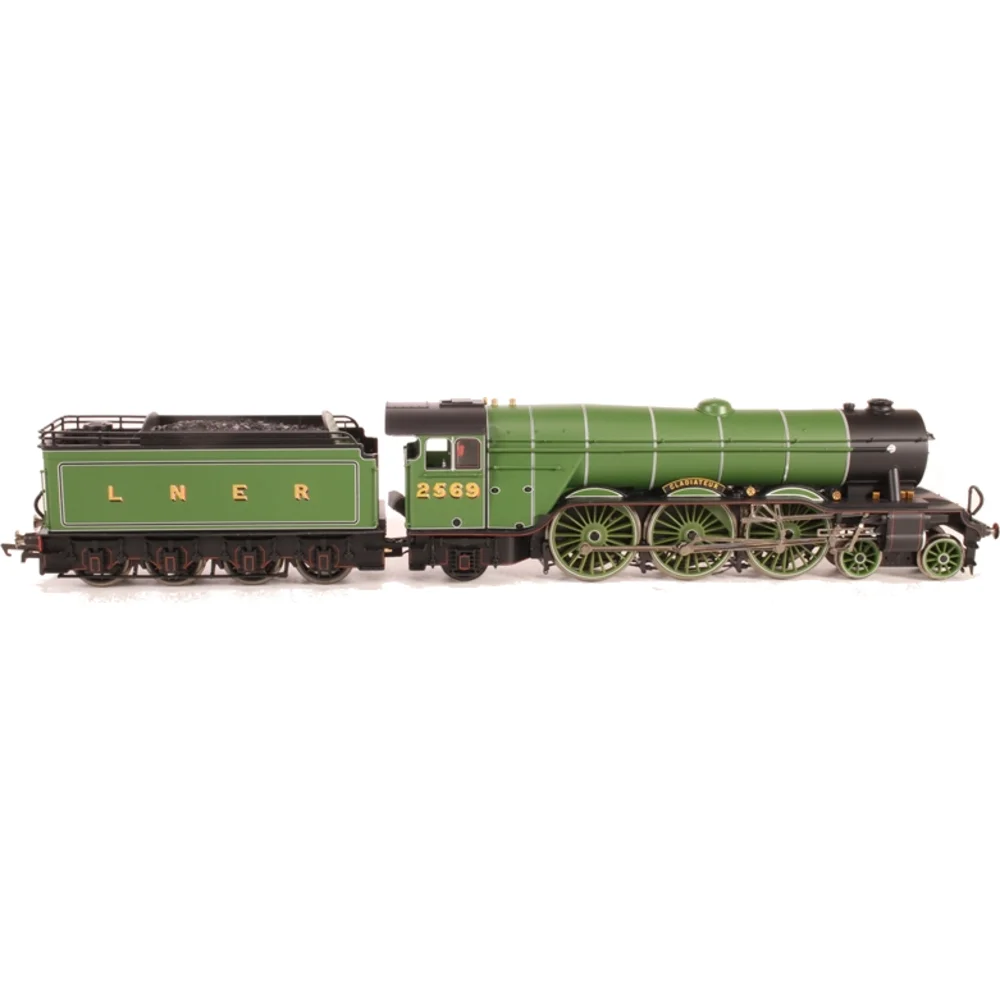 Hornby R2598M — Side Elevation Right Direction by Hornby