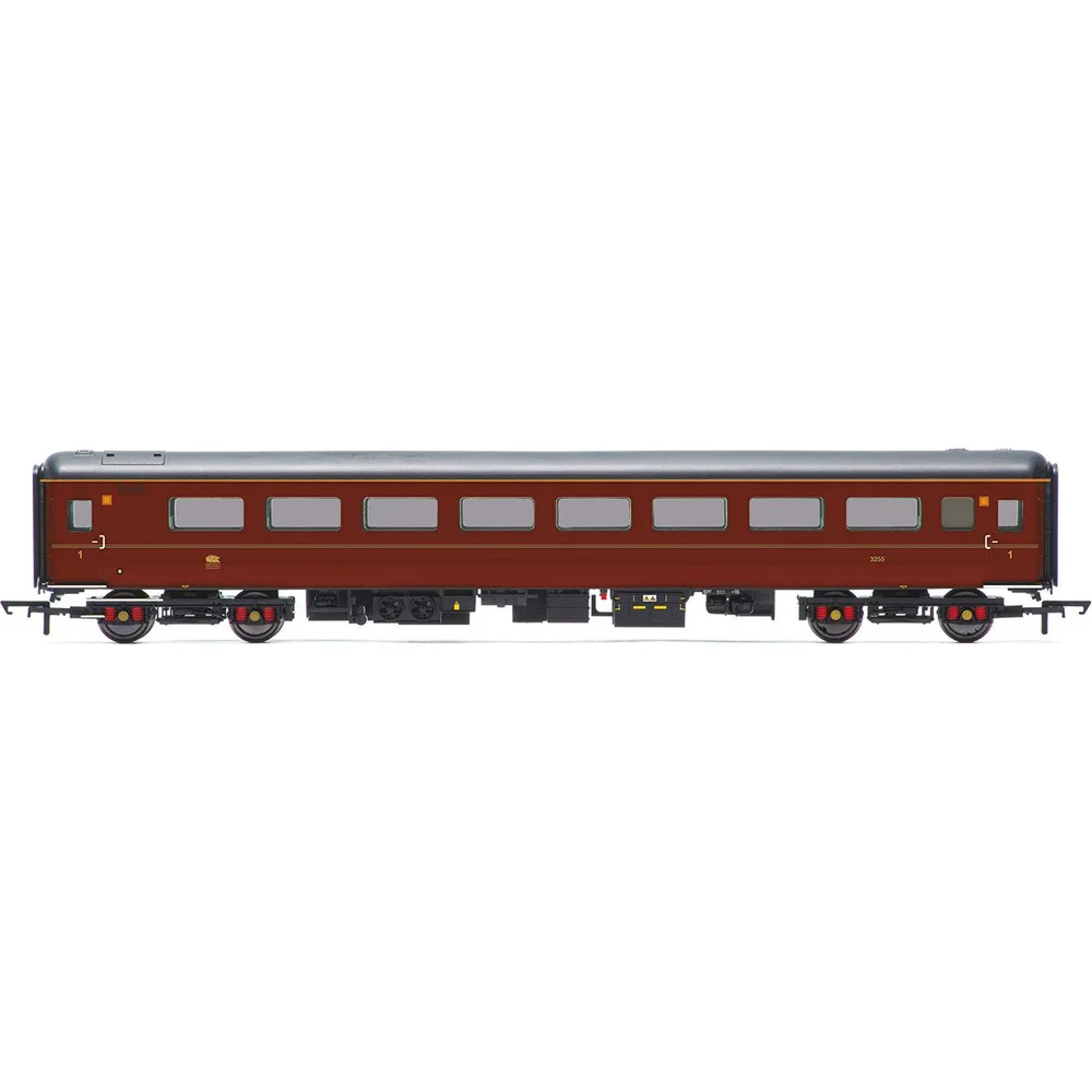 Hornby R30251 — Side Elevation by Hornby