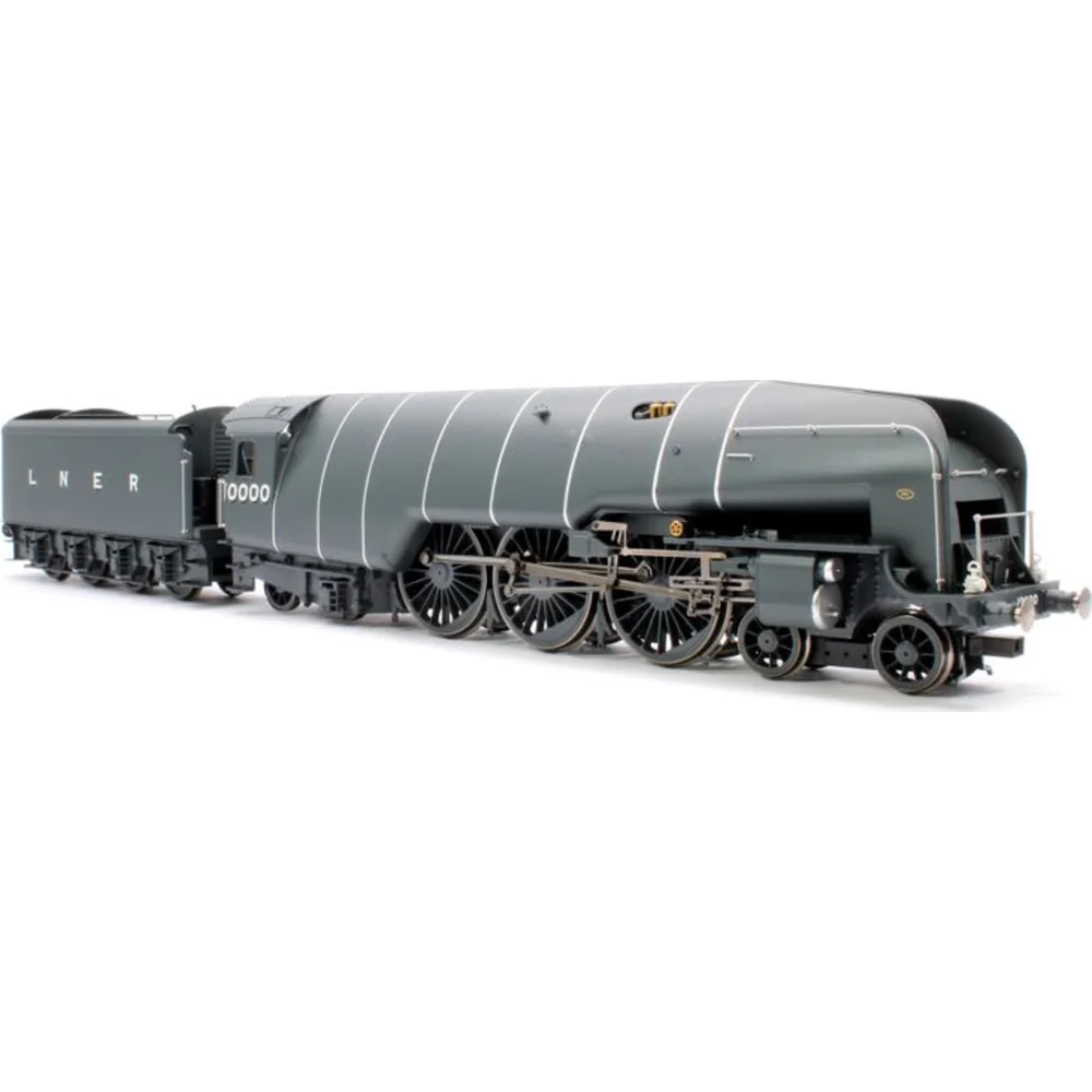 Hornby R30352SS — Right Front Three Quarter View by Hornby