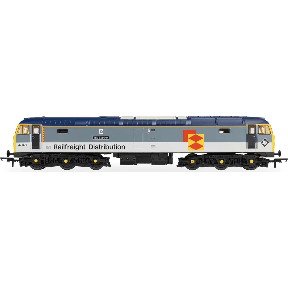 Hornby R30440TXS — Side Elevation by Hornby