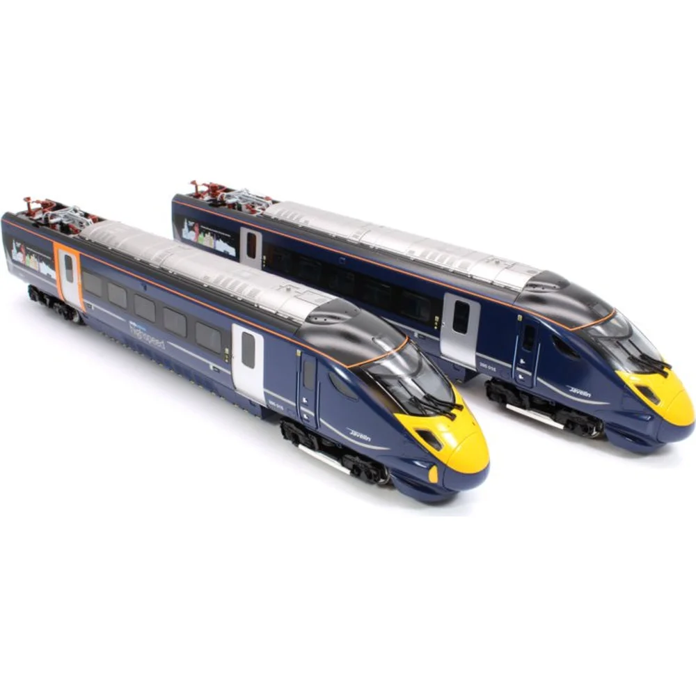 Hornby R30442 — Right Front Three Quarter View by Hornby