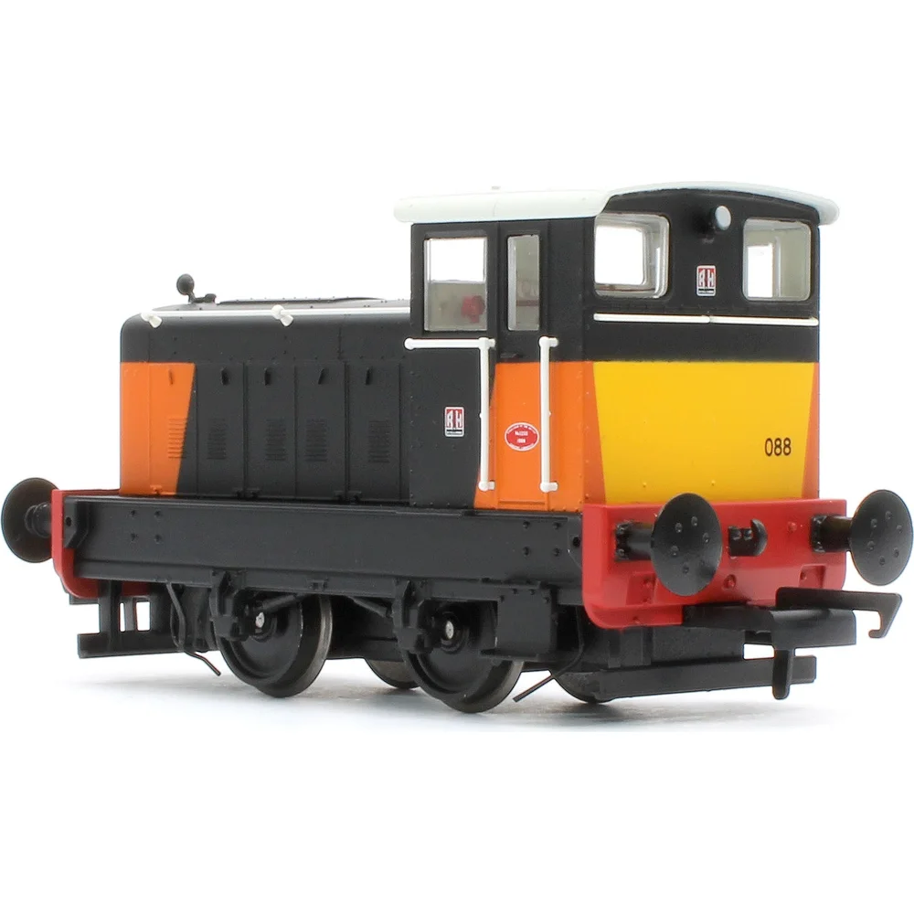 Hornby R30514 — Right Rear Three Quarter View by Hornby
