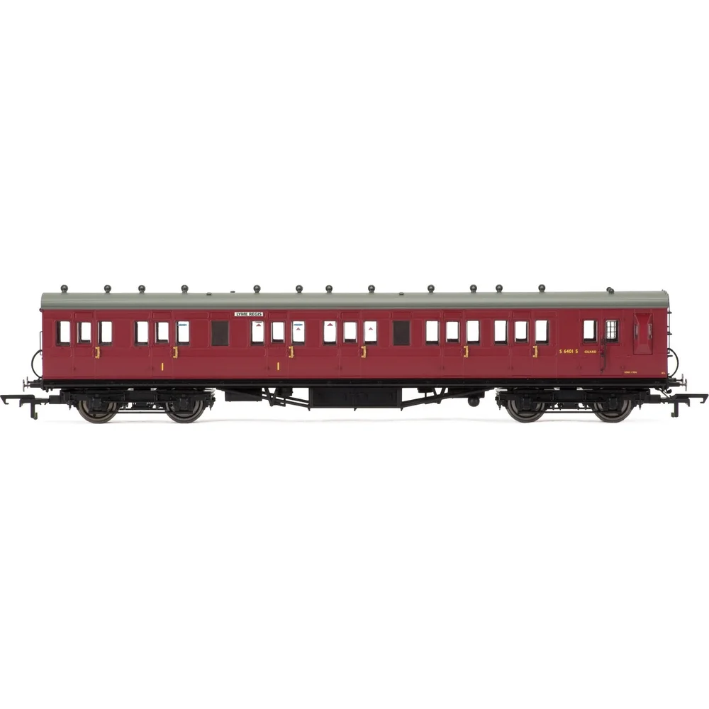 Hornby R3398 — Side Elevation by Hornby