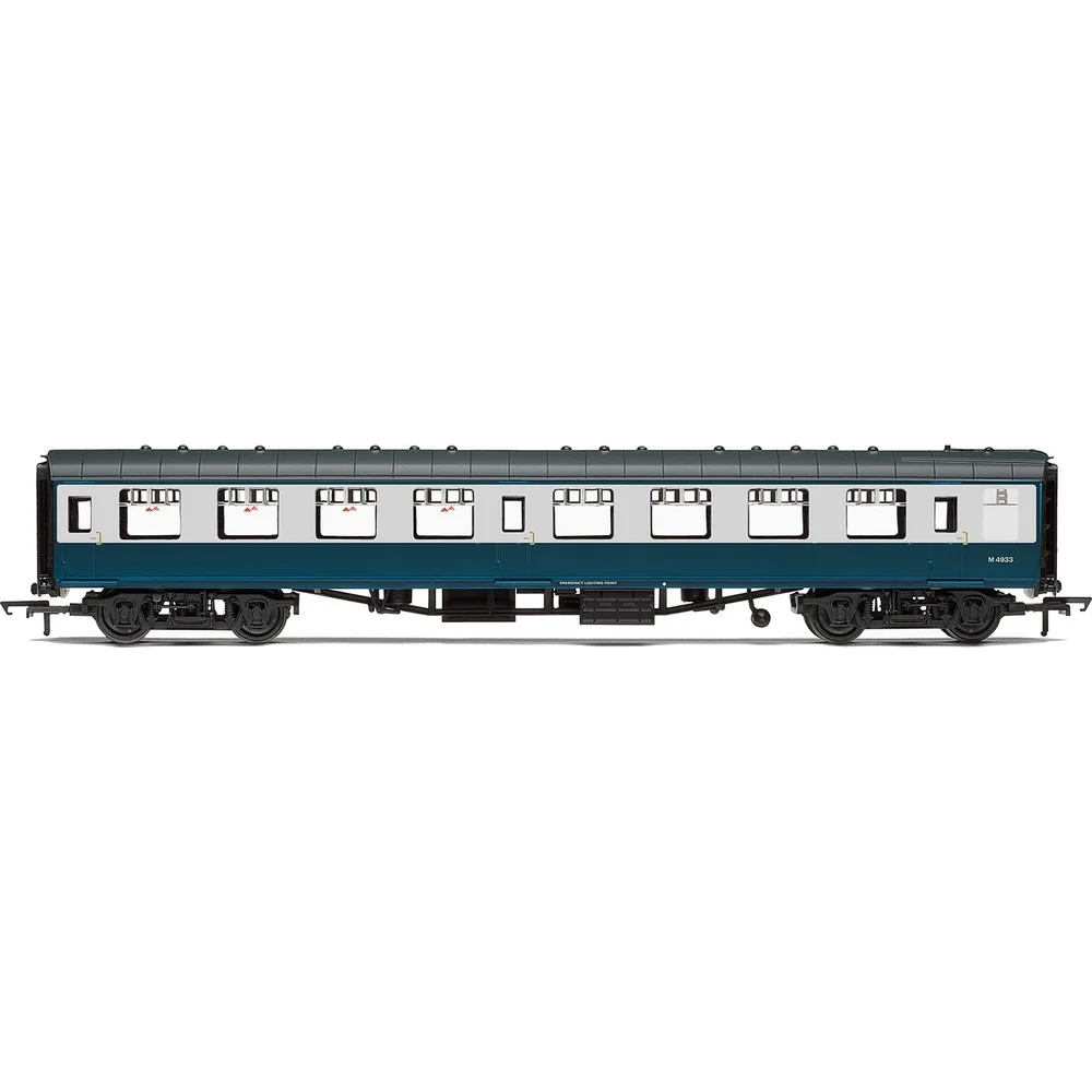 Hornby R3607 — Side Elevation by Hornby