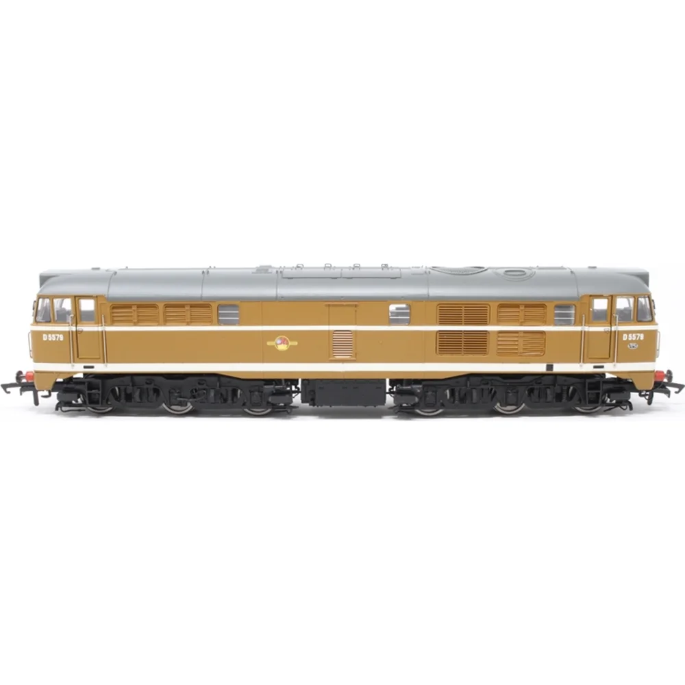 Hornby R3674 — Side Elevation Left Direction by Hornby