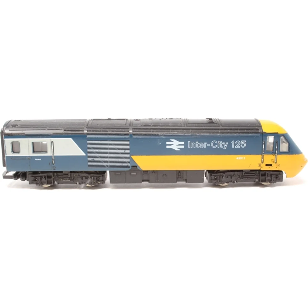 Hornby R371 — Side Elevation Right Direction by Hornby