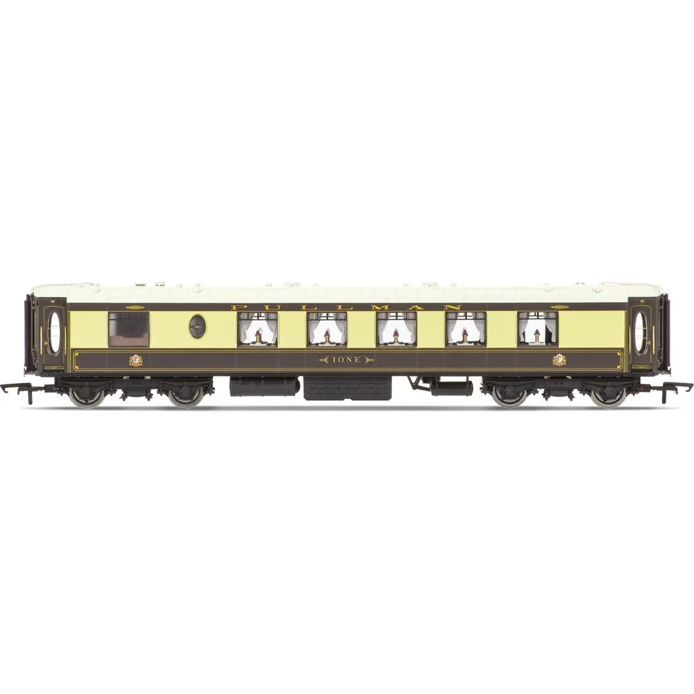 Hornby R3750 — Side Elevation by Hornby