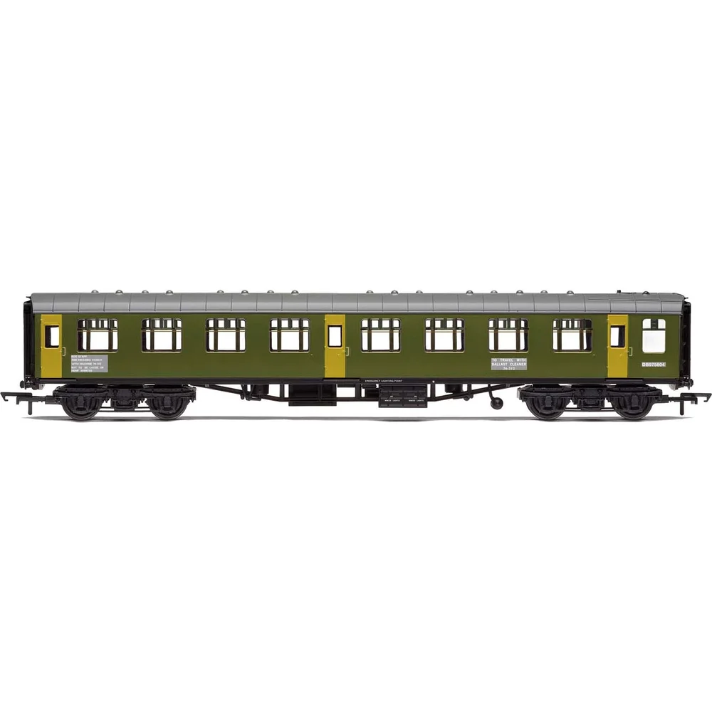 Hornby R40008 — Side Elevation by Hornby