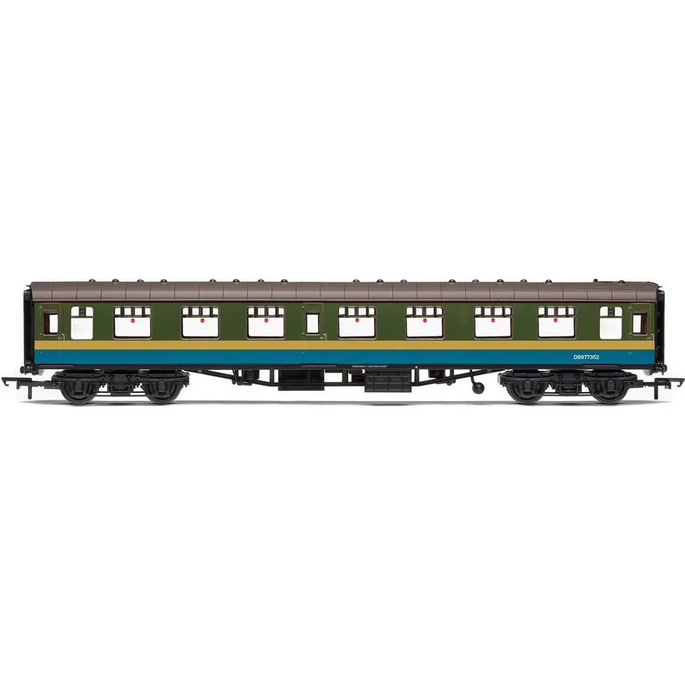 Hornby R40028 — Side Elevation by Hornby
