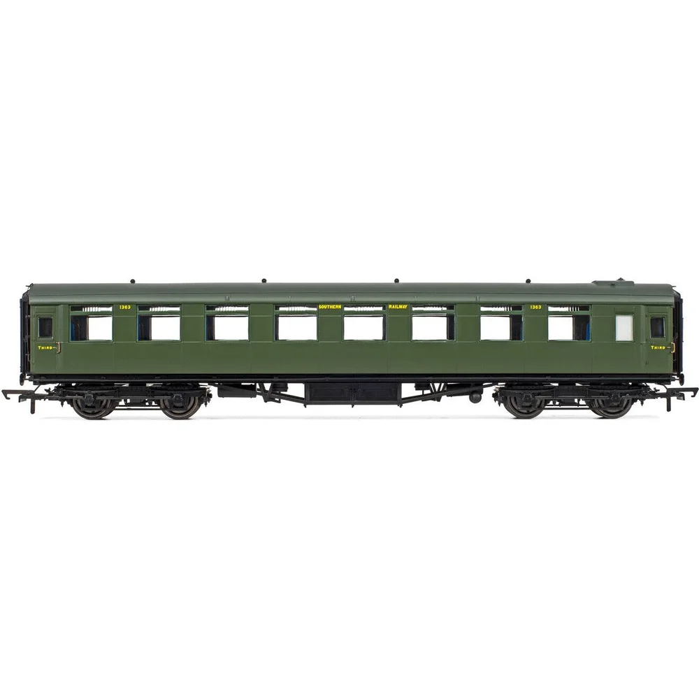Hornby R40030 — Side Elevation by Hornby