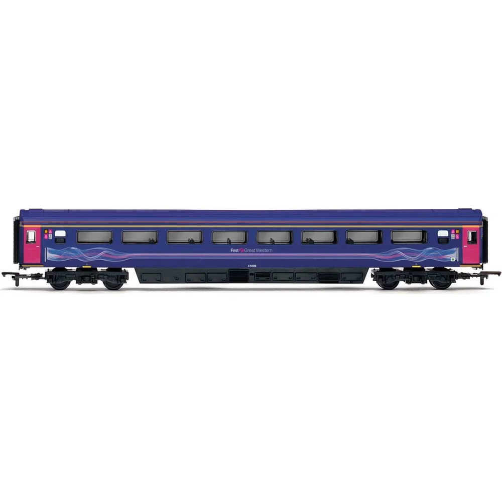 Hornby R40036 — Side Elevation by Hornby