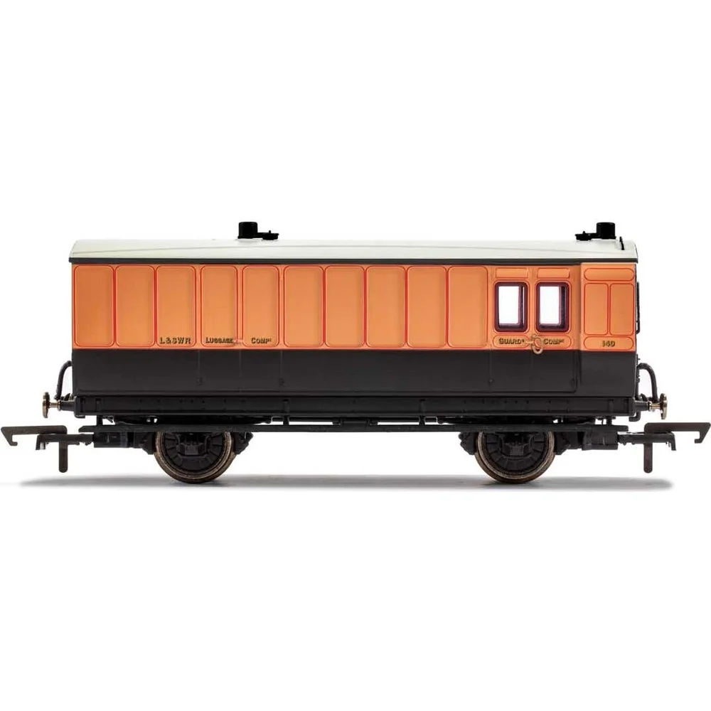 Hornby R40064 — Side Elevation by Hornby