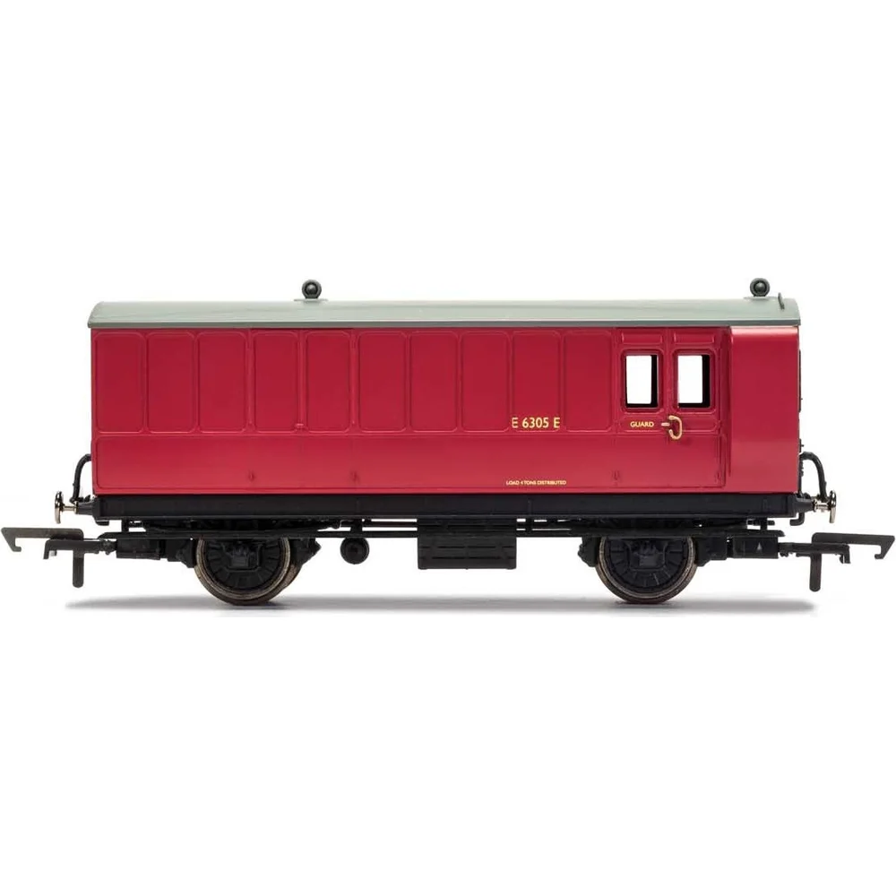 Hornby R40080 — Side Elevation by Hornby