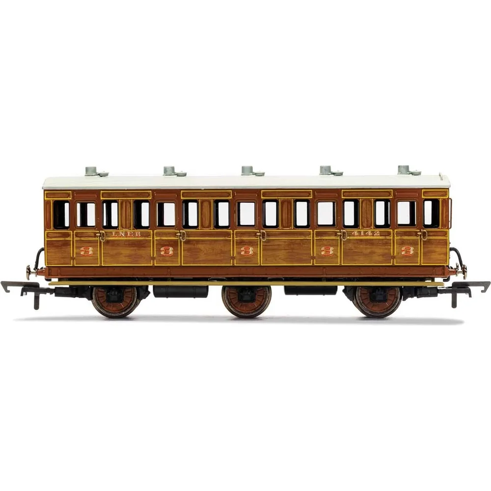Hornby R40082A — Side Elevation by Hornby