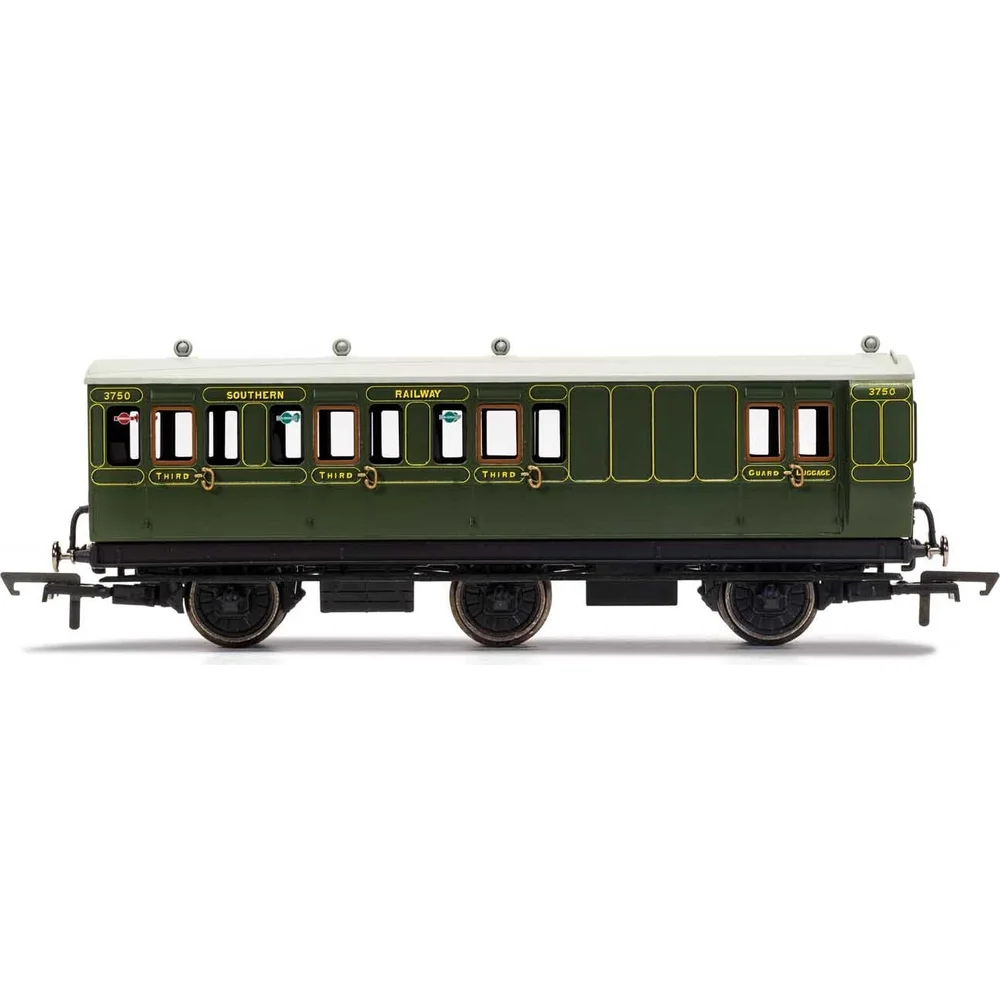 Hornby R40087 — Side Elevation by Hornby