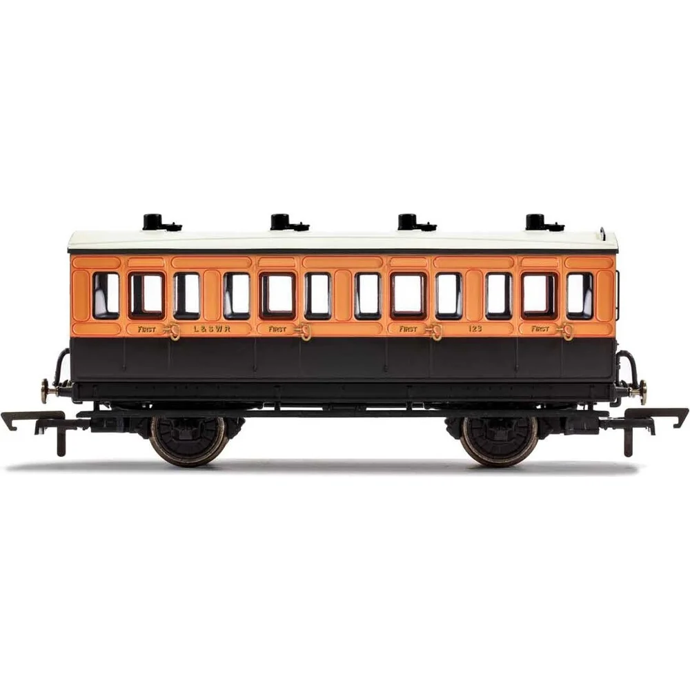 Hornby R40107 — Side Elevation by Hornby