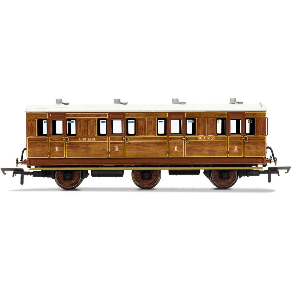 Hornby R40127 — Side Elevation by Hornby