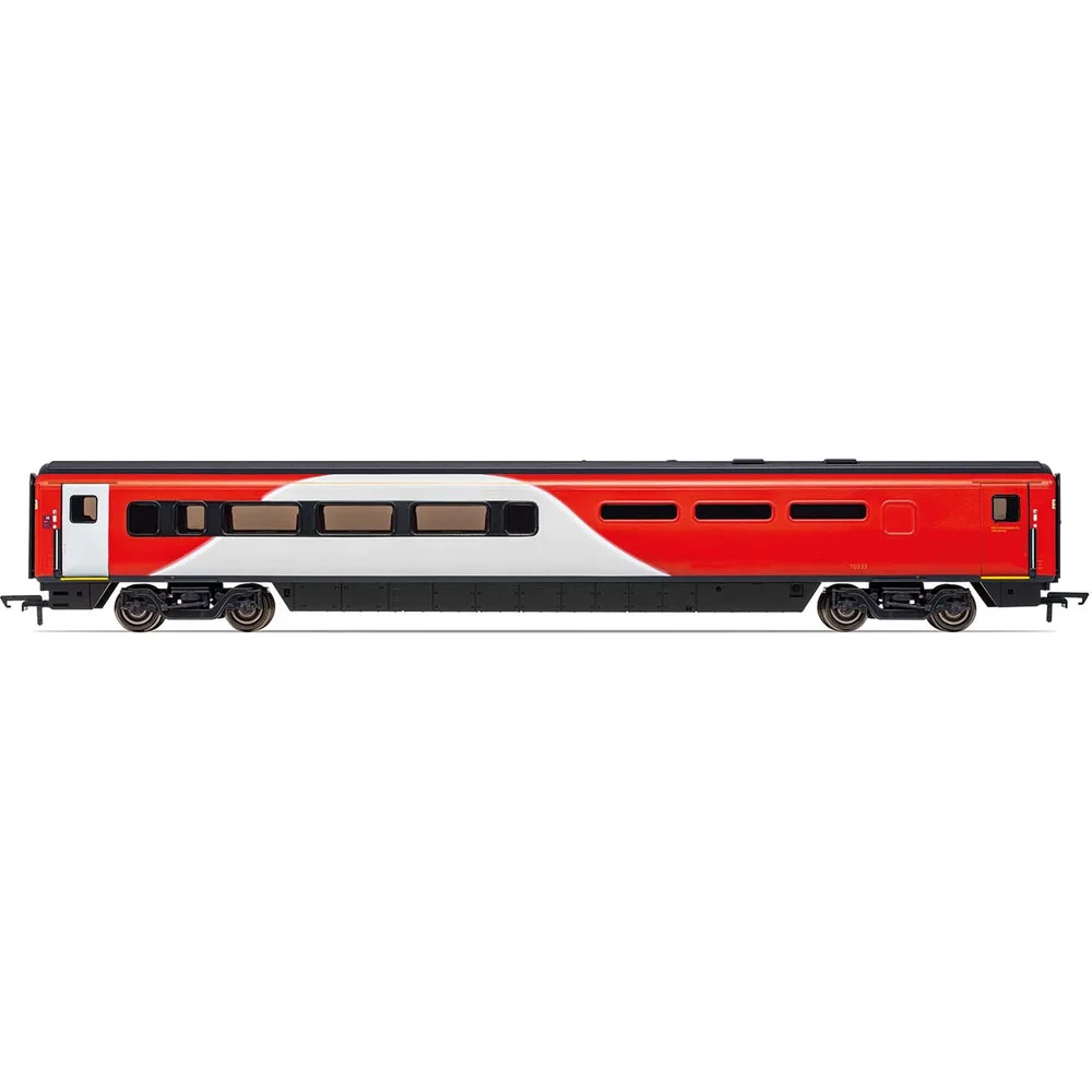 Hornby R40157 — Side Elevation by Hornby