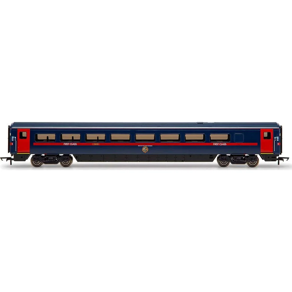 Hornby R40165 — Side Elevation by Hornby