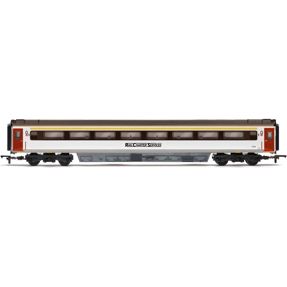 Hornby R40182A — Side Elevation by Hornby
