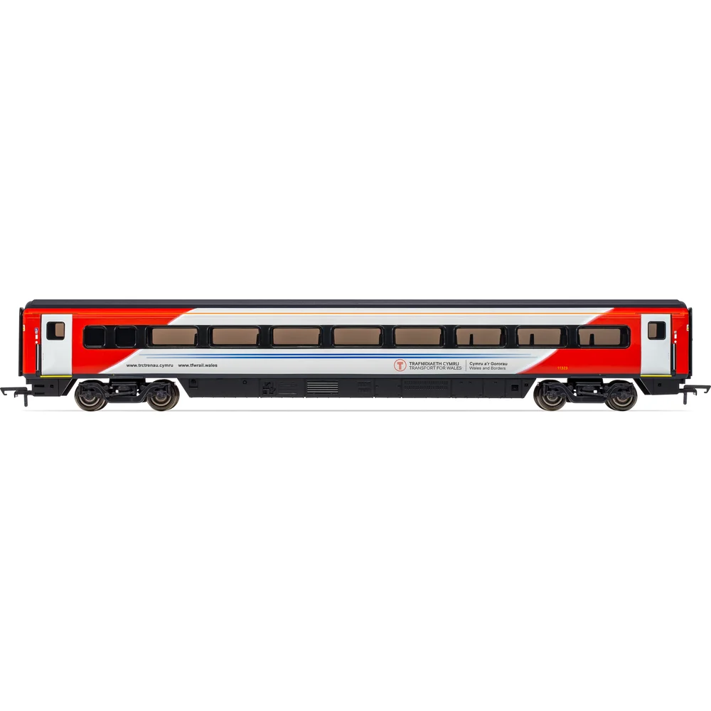 Hornby R40185A — Side Elevation by Hornby