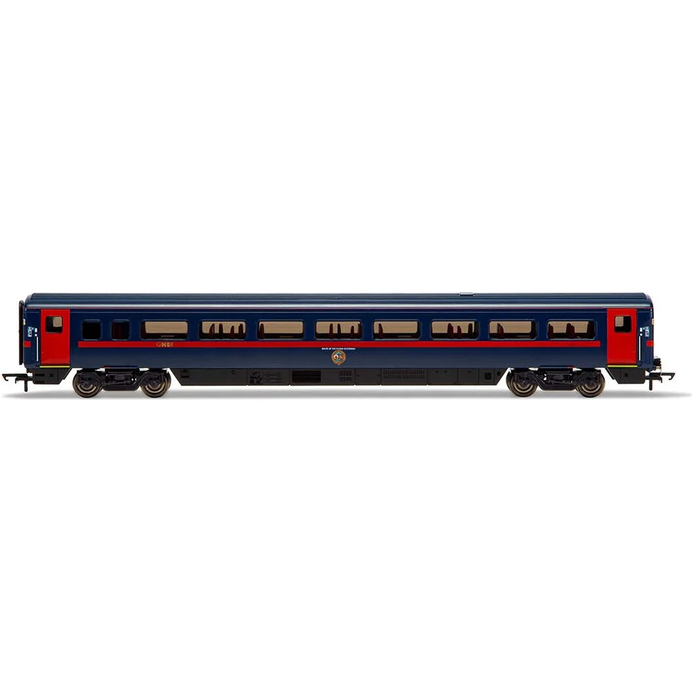 Hornby R40193 — Side Elevation by Hornby