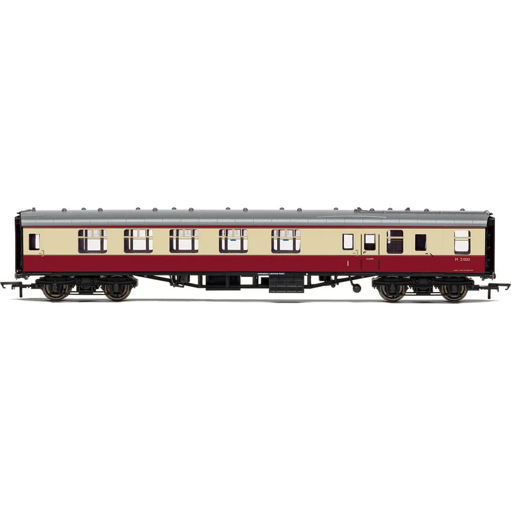 Hornby R40215 — Side Elevation by Hornby