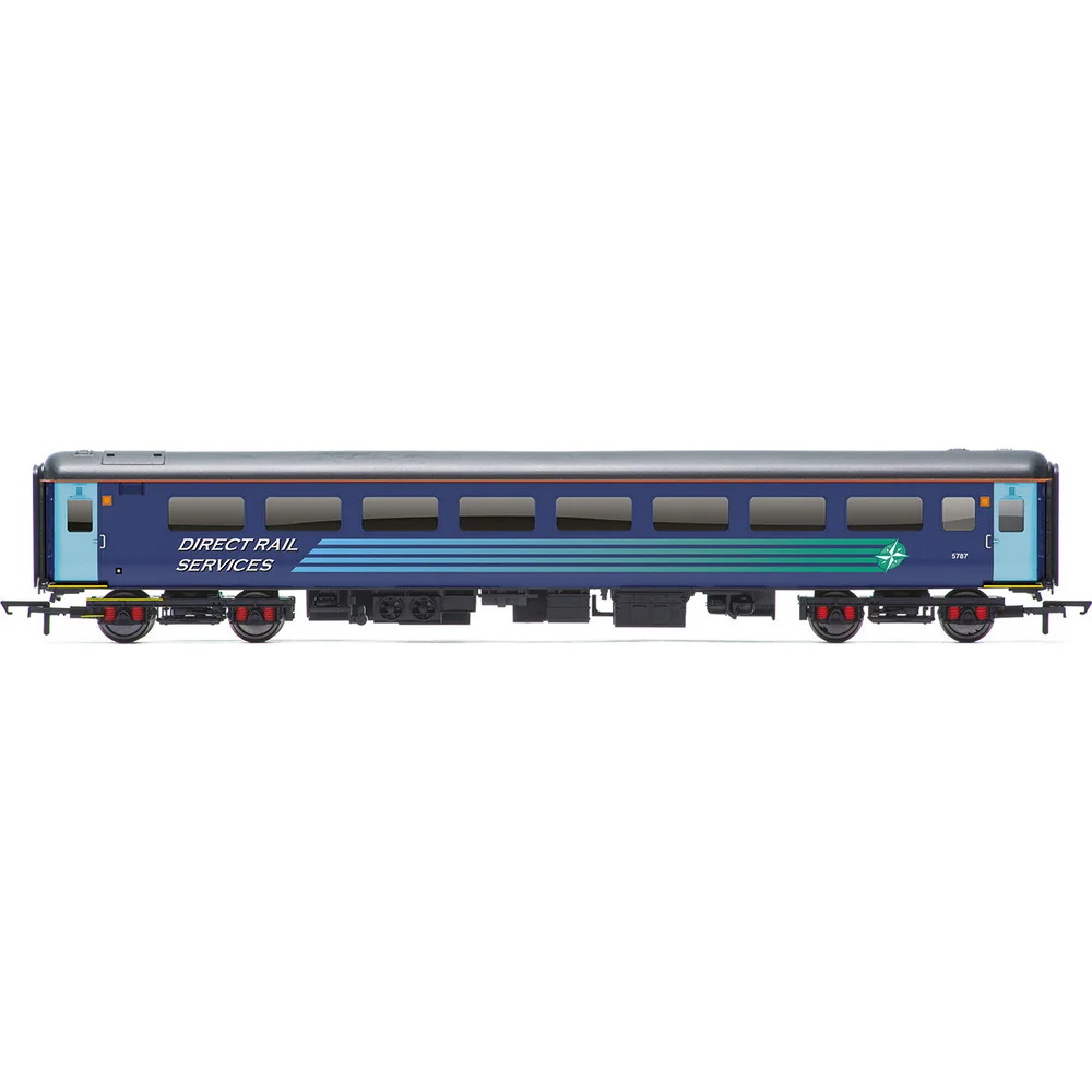 Hornby R40330 — Side Elevation by Hornby