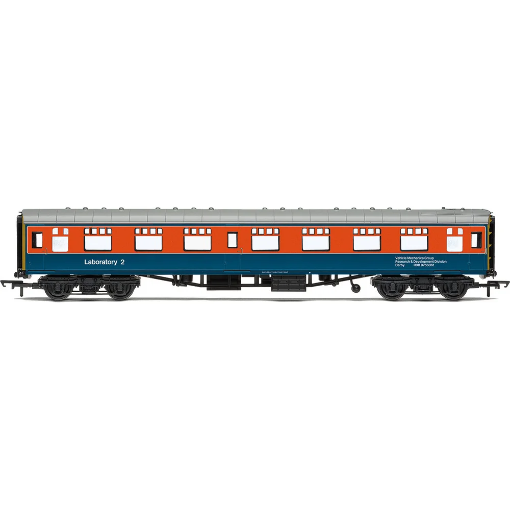Hornby R40342 — Side Elevation by Hornby