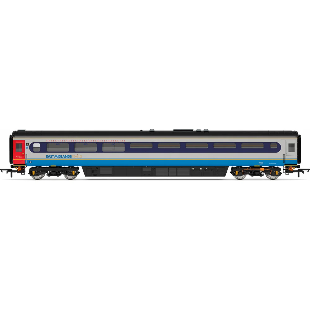 Hornby R40366 — Side Elevation by Hornby