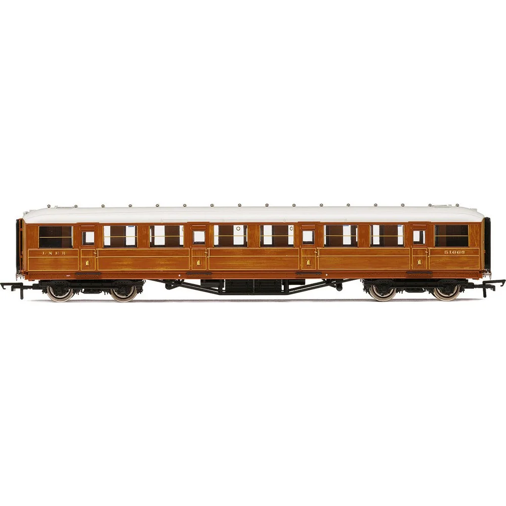 Hornby R40452 — Side Elevation by Hornby