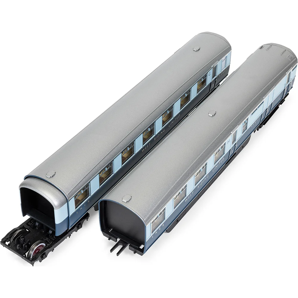Hornby R40480 — Overhead Chassis Detail View by Hornby