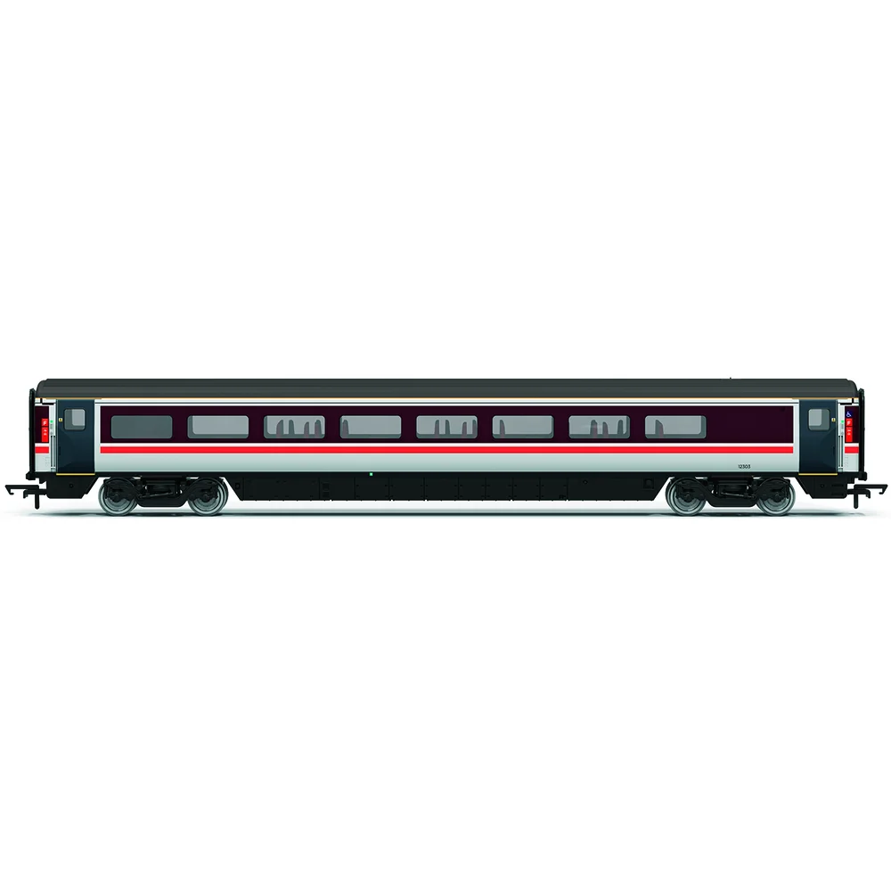 Hornby R40500 — Side Elevation by Hornby