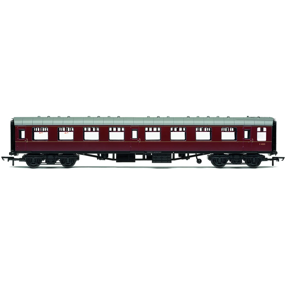 Hornby R40517 — Side Elevation by Hornby