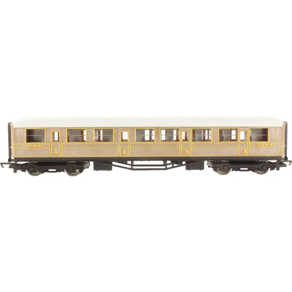 Hornby R4062B — Side Elevation Left Direction by Hornby