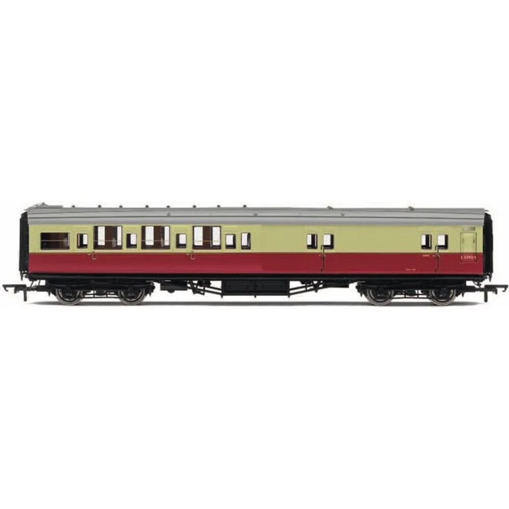 Hornby R4349A — Side Elevation by Hornby
