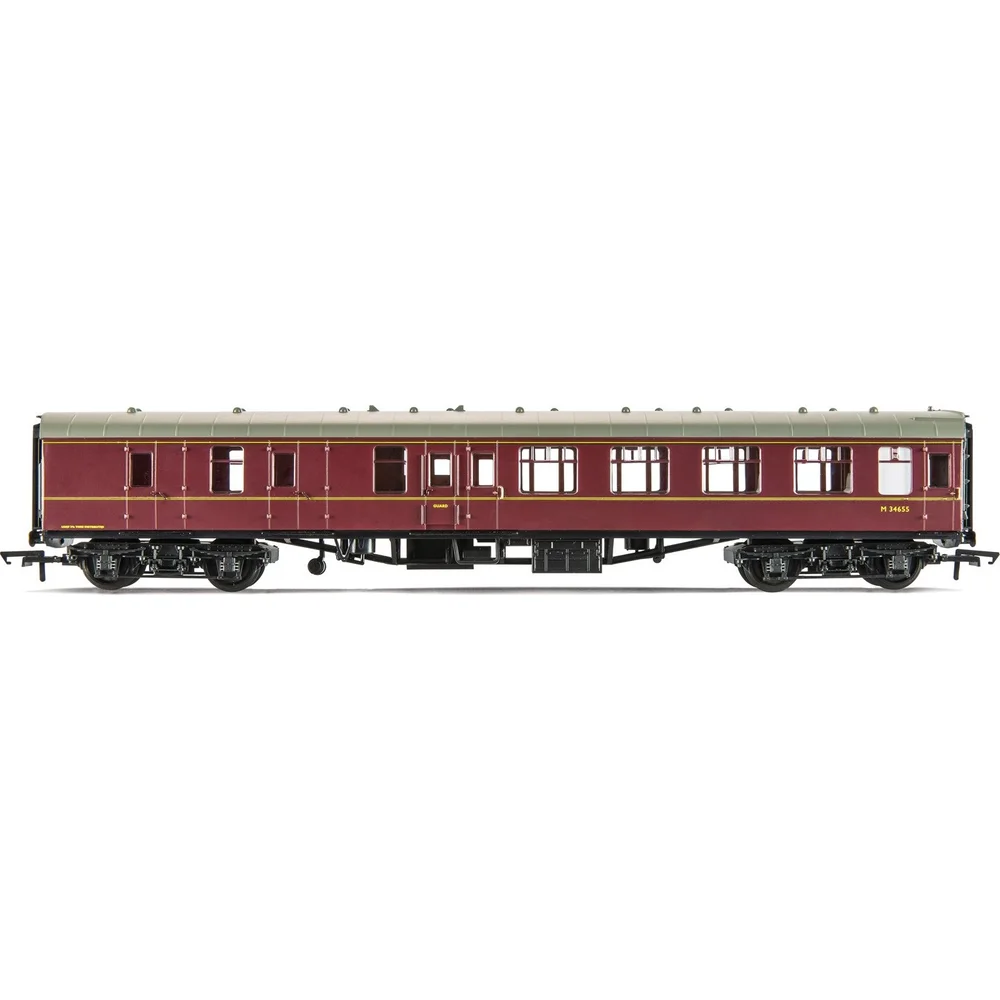 Hornby R4352 — Side Elevation by Hornby